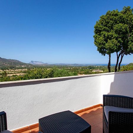 La Casa In Collina - Affittacamere Con Vista Mare Lu Lioni Exterior photo